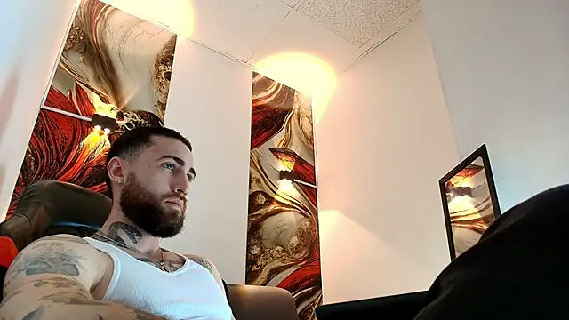 Luke davis01 online show from 13, 4, 2026