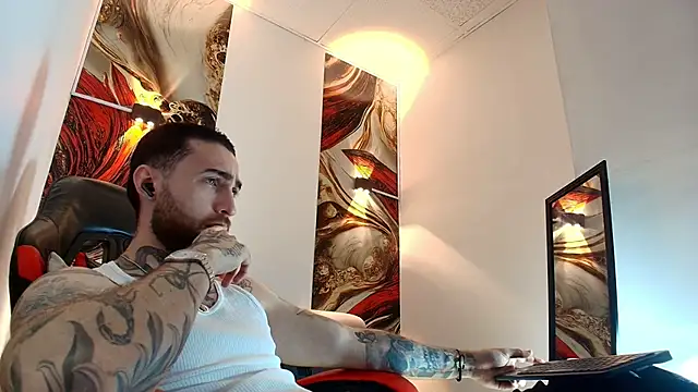 Luke davis01 online show from 31, 3, 2026