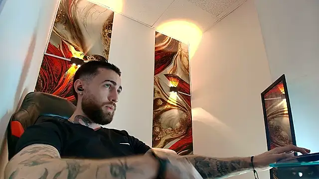 Luke davis01 online show from 18, 3, 2026