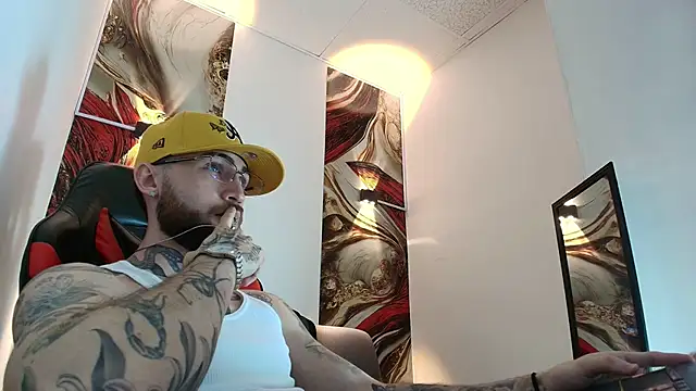 Luke davis01 online show from 14, 1, 2026