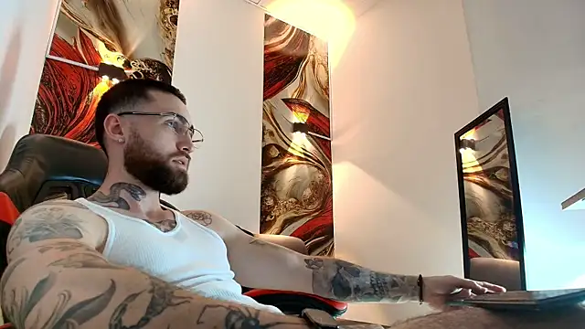 Luke davis01 online show from 7, 4, 2026