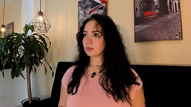 Snapshot of Morgan_Wright chatting on 27, 9, 2025 Morgan Wright online show from 27, 9, 2025