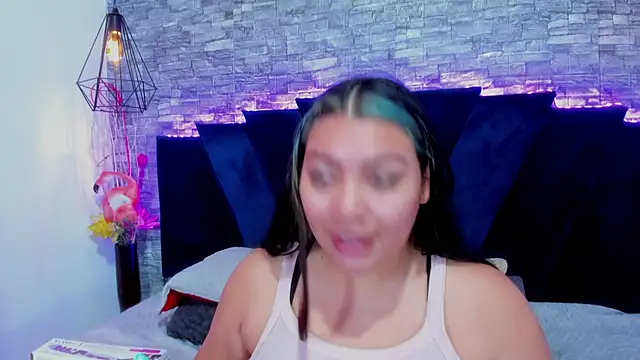 Sophia Brunett online show from 2, 4, 2026