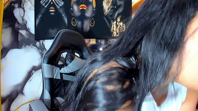 Sophia Brunett online show from 13, 11, 2025