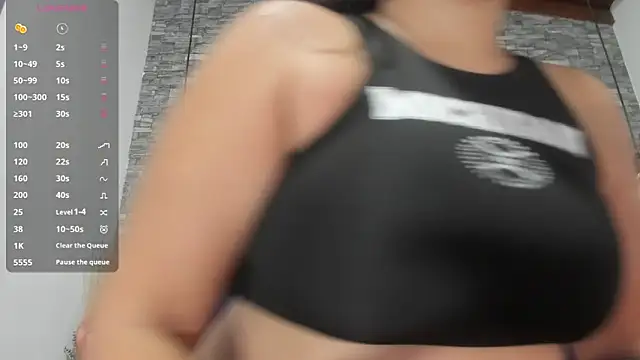 Sophia Brunett online show from 17, 10, 2025