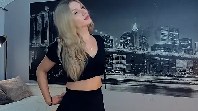 Nicole Hampton online show from 7, 2, 2025
