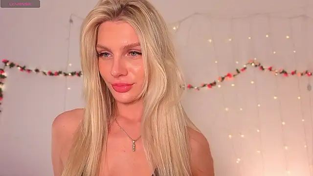 Nicole Hampton online show from 7, 3, 2026