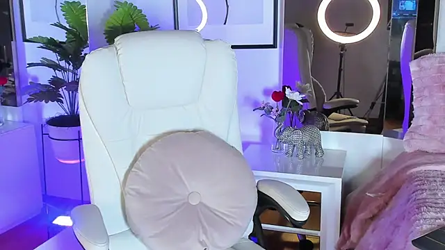 Cloee Rainbow1 online show from 23, 4, 2026