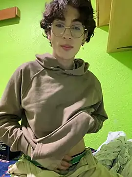 stormmart18 online show from 11, 2, 2025