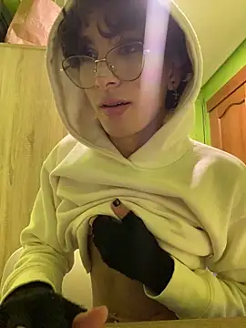 stormmart18 online show from 5, 2, 2025