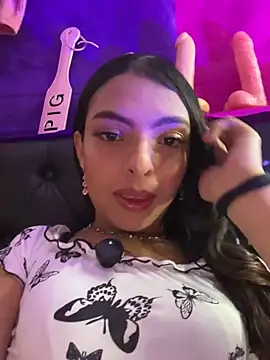 Skye Moore online show from 22, 4, 2026