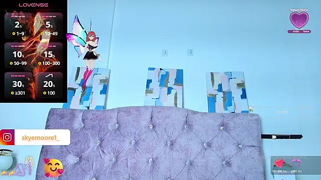 Snapshot of Skye_Moore chatting on 7, 10, 2025 Skye Moore online show from 7, 10, 2025