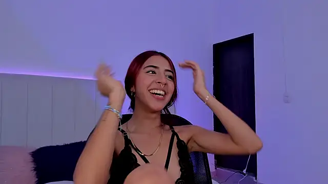 Mirandaa Rogers online show from 30, 3, 2026