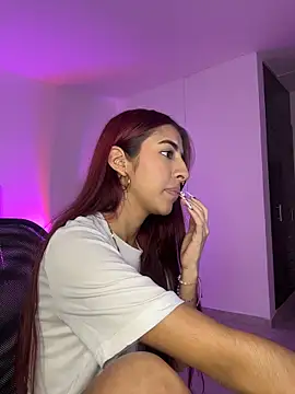 Mirandaa Rogers online show from 25, 4, 2026