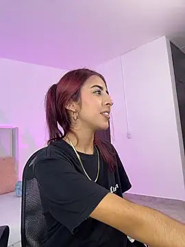 Mirandaa Rogers online show from 13, 4, 2026