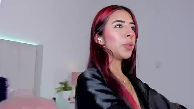 Mirandaa Rogers online show from 13, 12, 2025