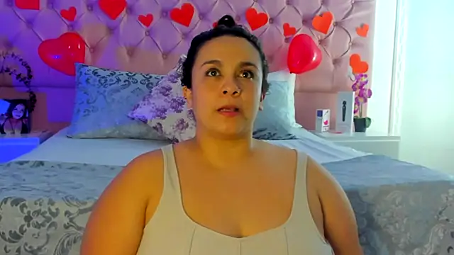 KourtneyEvans online show from 24, 2, 2025