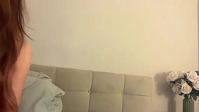 Snapshot of skyejde chatting on 10, 11, 2025 skyejde online show from 10, 11, 2025