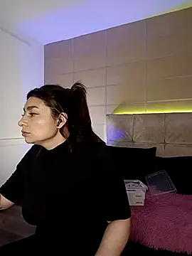 Snapshot of _michonne_ chatting on 29, 10, 2025 michonne online show from 29, 10, 2025