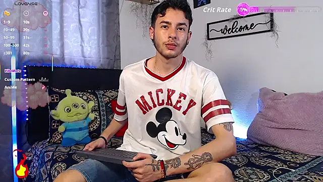 kyle clint07 online show from 22, 4, 2026