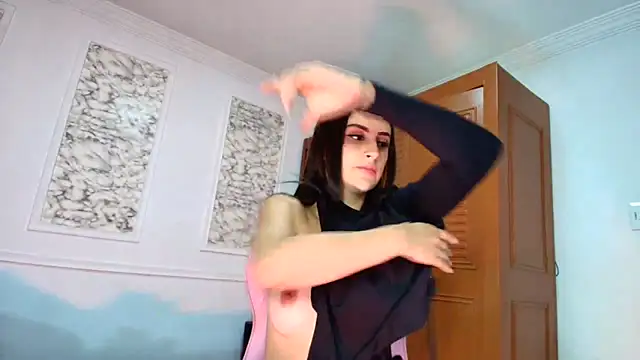 Danella houston online show from 12, 10, 2025