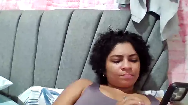 Snapshot of Tana_latin chatting on 10, 10, 2025 Tana latin online show from 10, 10, 2025