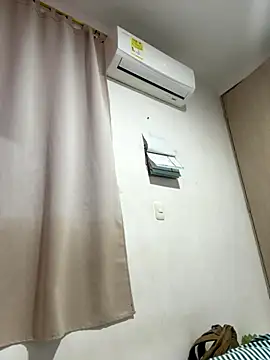 Snapshot of Tana_latin chatting on 31, 10, 2025 Tana latin online show from 31, 10, 2025