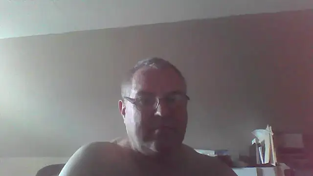 Snapshot of mkestr69 chatting on 12, 9, 2025 mkestr69 online show from 12, 9, 2025