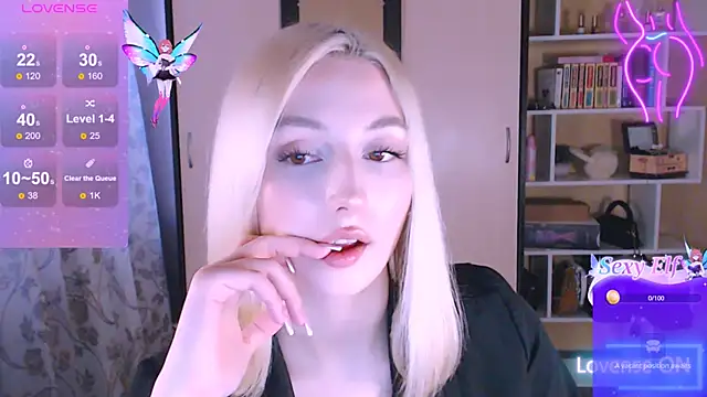 Snapshot of beauty_blonde chatting on 4, 3, 2025 beauty blonde online show from 4, 3, 2025