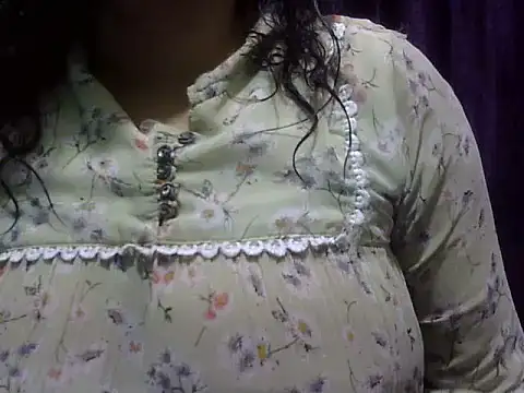 Snapshot of Your_cutiepie_ chatting on 1, 6, 2026 Your cutiepie online show from 1, 6, 2026