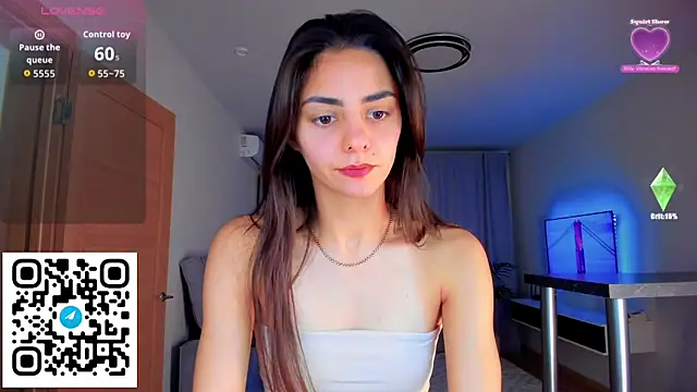 Snapshot of EmiliaZen chatting on 17, 10, 2025 EmiliaZen online show from 17, 10, 2025