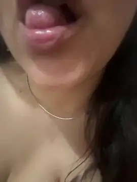 Snapshot of daianaspencer chatting on 7, 5, 2026 daianaspencer online show from 7, 5, 2026
