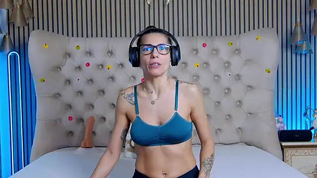 PlayfulShow online show from 9, 2, 2026