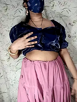 Snapshot of Crazybhabhi chatting on 2, 5, 2026 Crazybhabhi online show from 2, 5, 2026