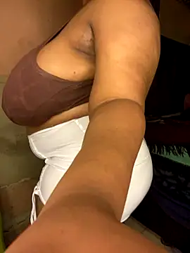 NonoGotBoobies online show from 2, 11, 2025