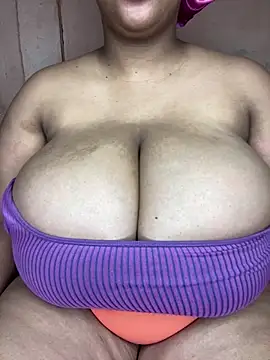 NonoGotBoobies online show from 15, 10, 2025