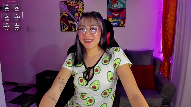 Daphne Jhons online show from 12, 1, 2026