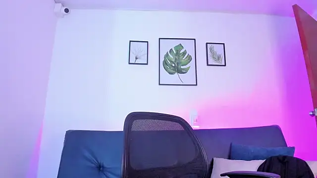 Tatianaaxh online show from 4, 3, 2025
