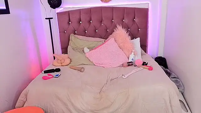 lizha milf online show from 31, 1, 2026