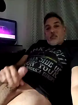 Snapshot of Sexyguycumming chatting on 13, 3, 2025 Sexyguycumming online show from 13, 3, 2025