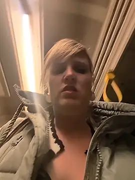 Sexybiene969 online show from 12, 1, 2026