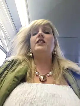 Sexybiene969 online show from 10, 10, 2025