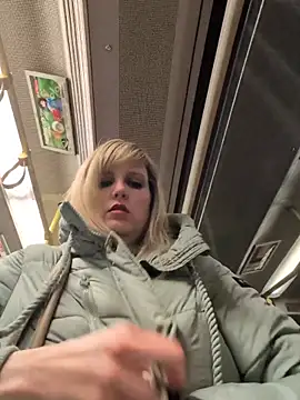 Sexybiene969 online show from 15, 12, 2025