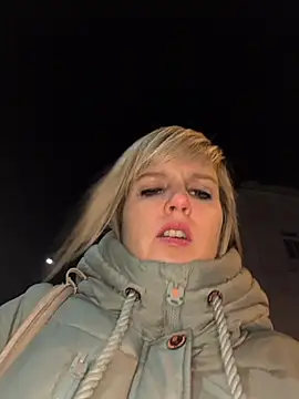 Sexybiene969 online show from 28, 11, 2025