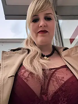Sexybiene969 online show from 19, 4, 2026
