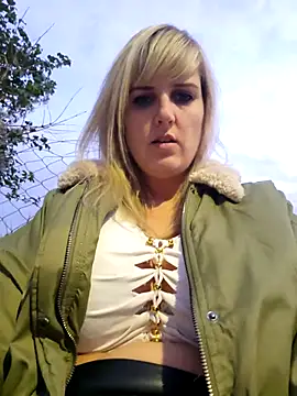 Sexybiene969 online show from 14, 10, 2025