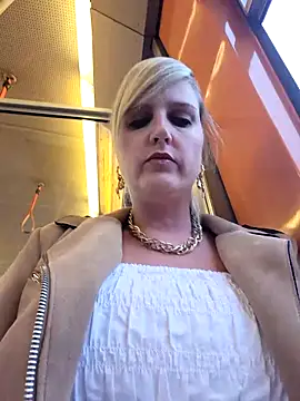 Sexybiene969 online show from 10, 9, 2025