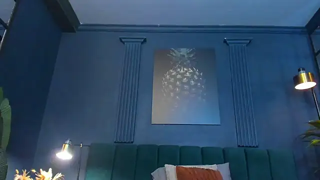 scarlet edwars online show from 15, 12, 2025