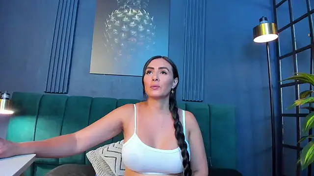 scarlet edwars online show from 21, 4, 2026