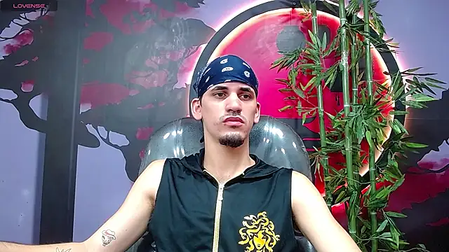 Dirty Kingg online show from 24, 11, 2025